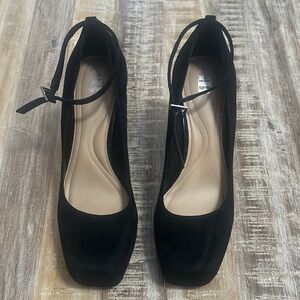Gianni Bini Black Heeled Shoes